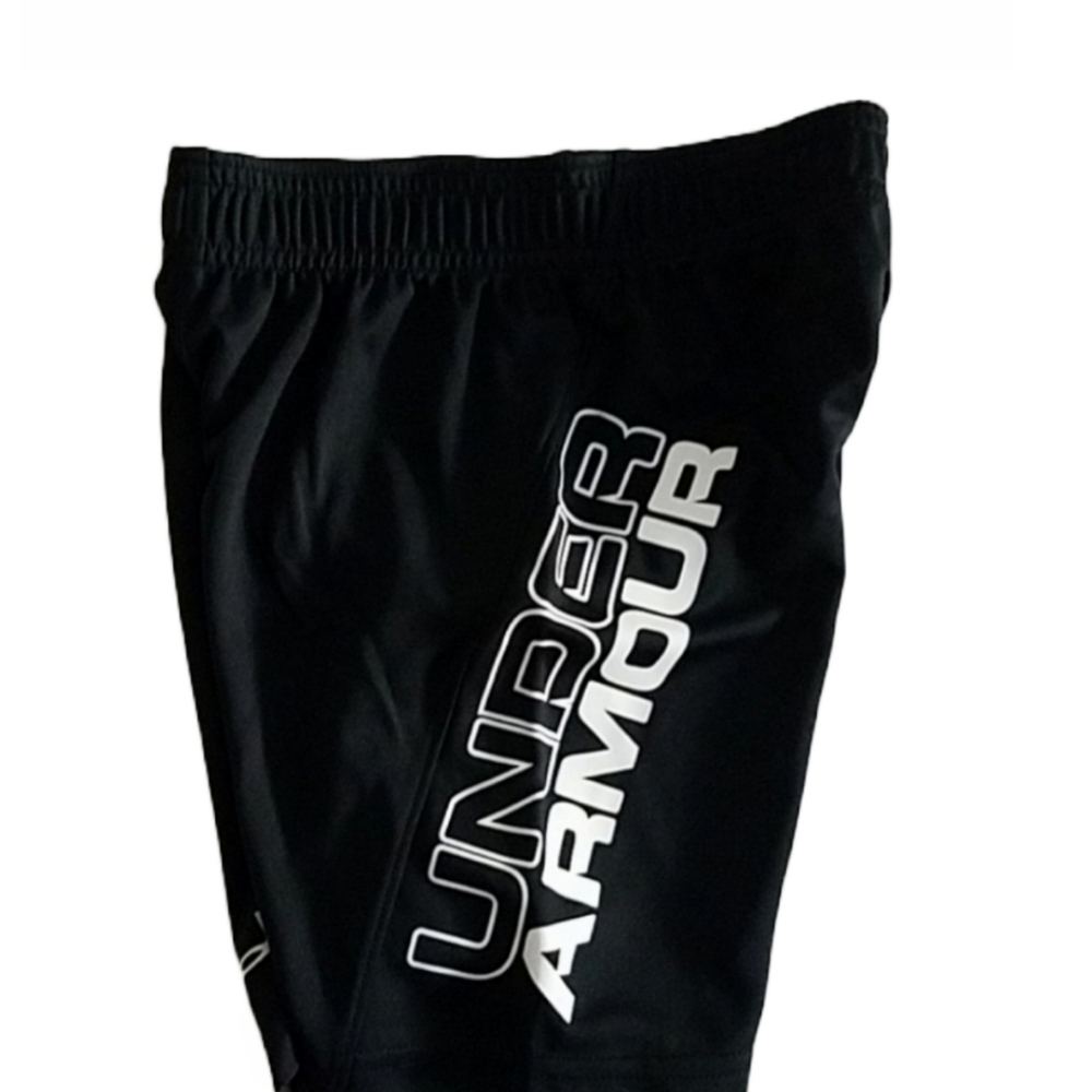 🛍HP🛍Under Armour Shorts NEW WITH TAGS - Picture 3 of 4